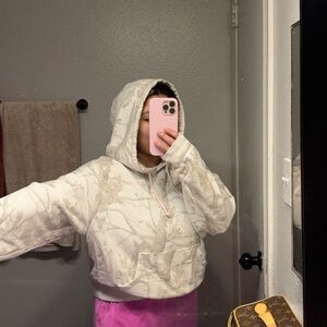 Women’s Cream Patterned Hoodie Sweater